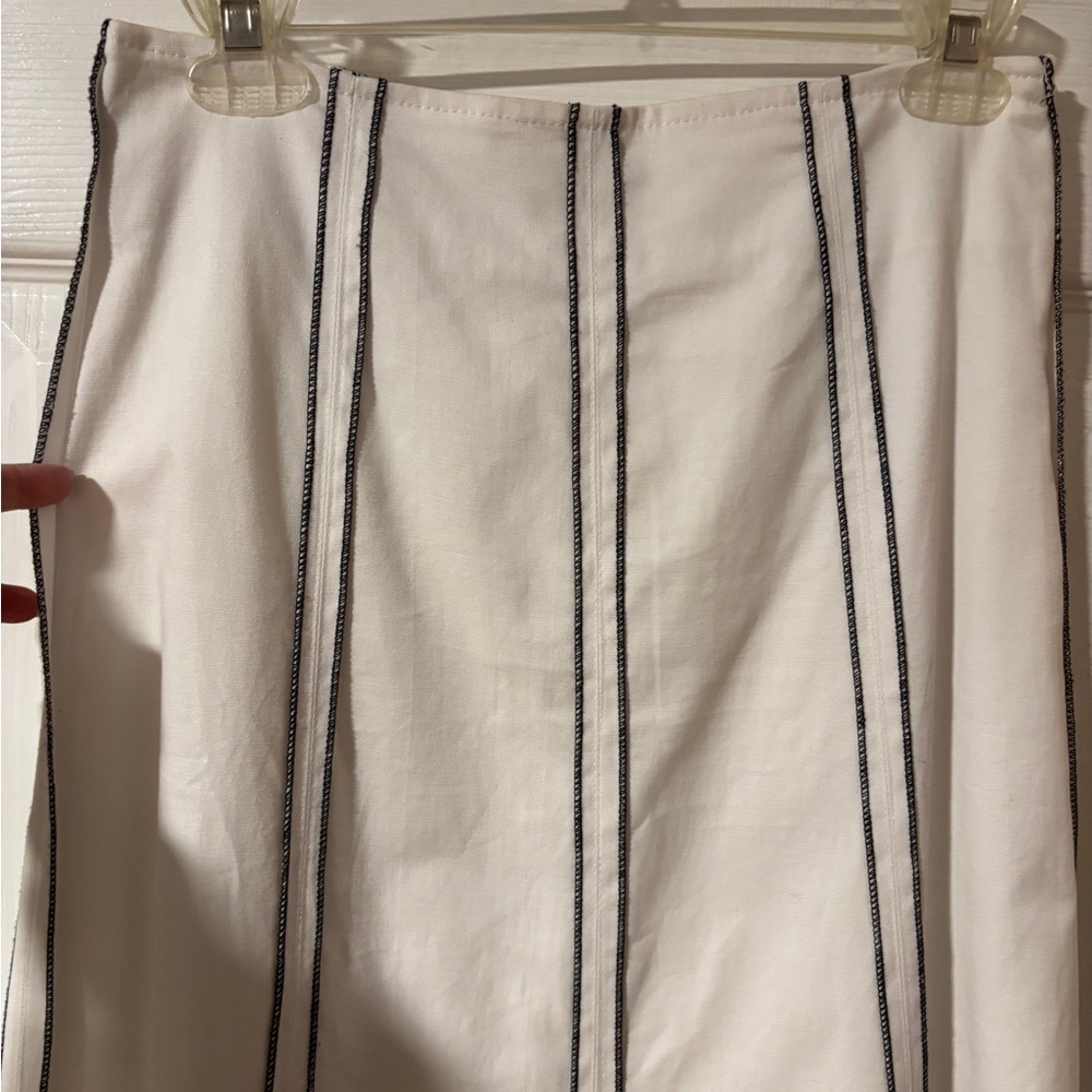 Stunning Vintage Kokomo Cream Skirt with Black Beaded Floral Embroidery - Picture 5 of 14